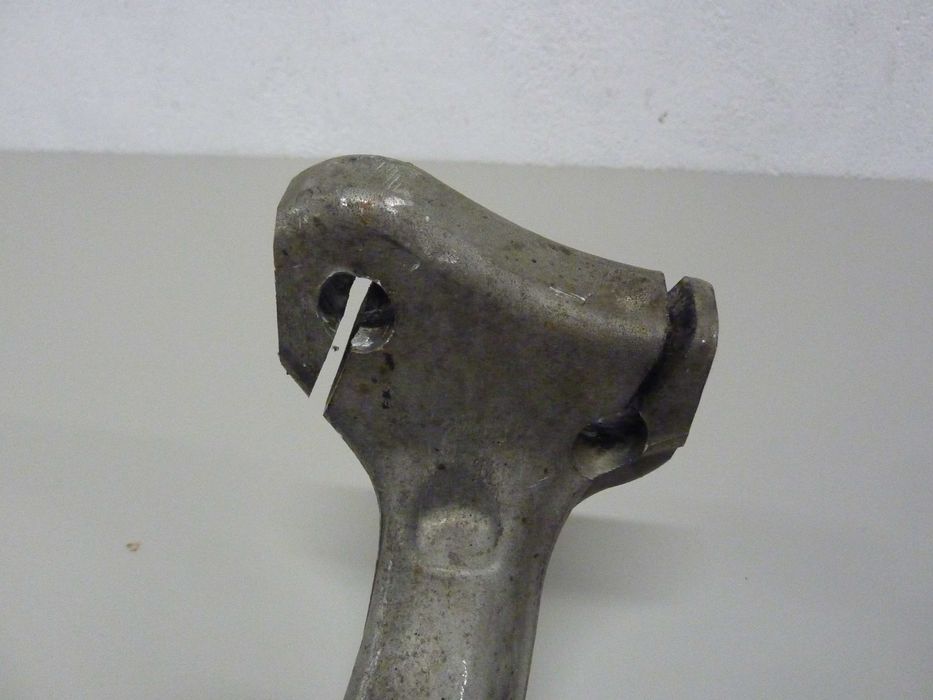 AUDI A6 C7 A4 B8 lift zwrotnica LEWY PRAWY PRZÓD 4G0.407241E 242E igła