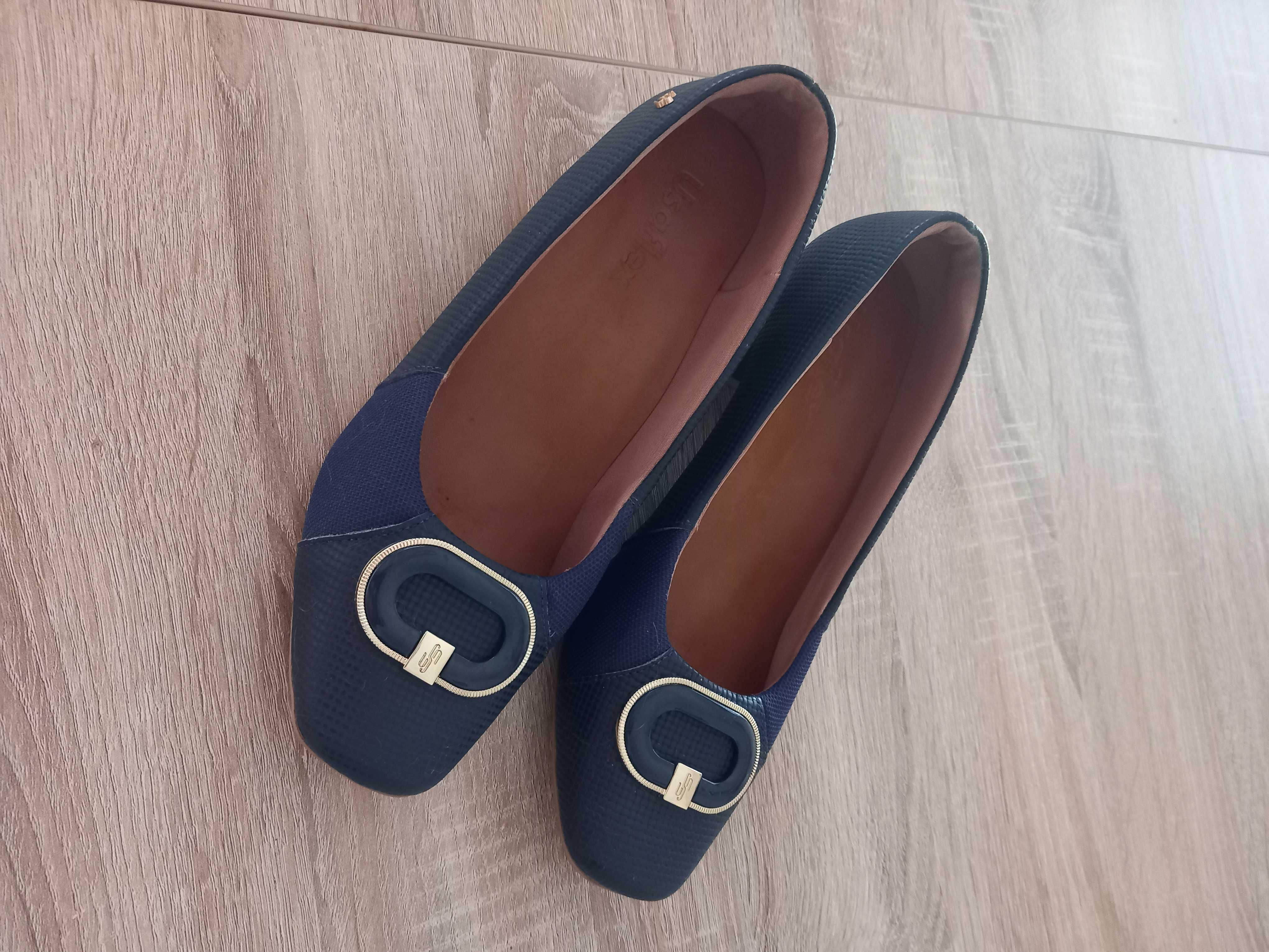Sapatos femininos para escola/escritório