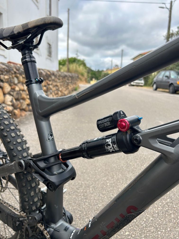 Specialized status downhill enduro