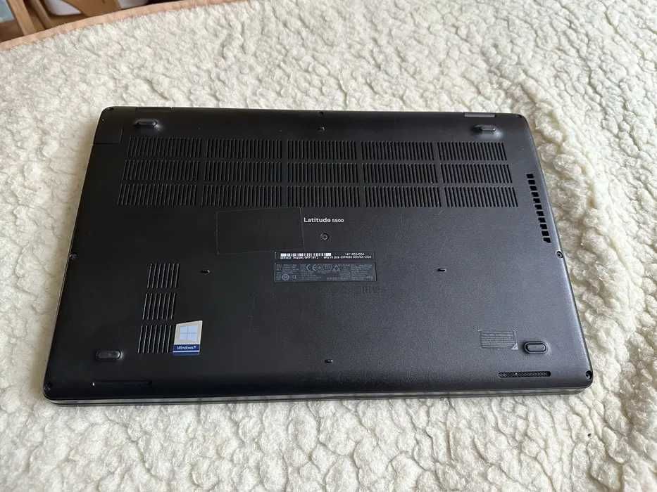 Laptop Dell Latitude 5500
