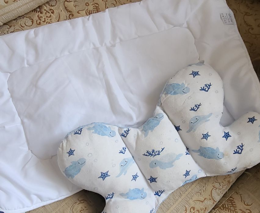 БЕЗКОШТОВНО віддамо речі для малючка. поштою НЕ відправляємо