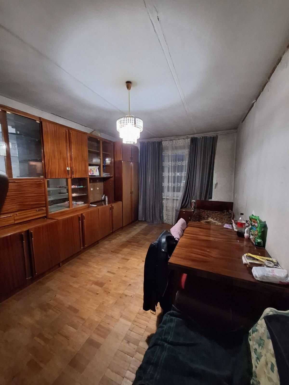 Шукаю 2 дівч в квартиру  на Довженка