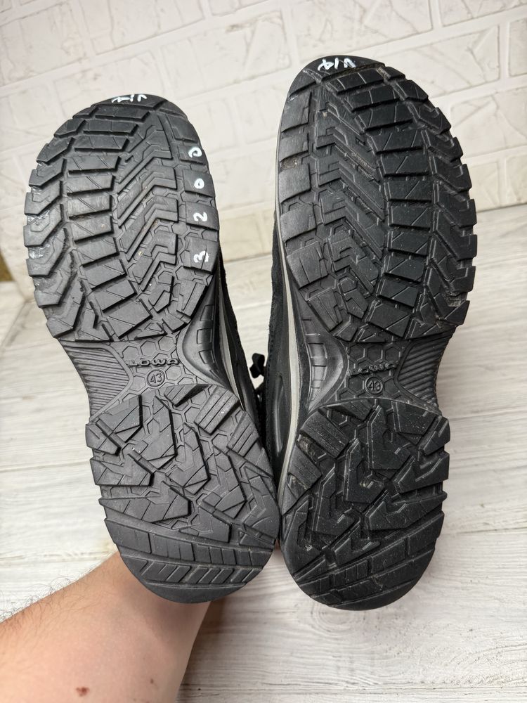 Черные рабочие ботинки lowa gtx gore-tex ( защищен носок
