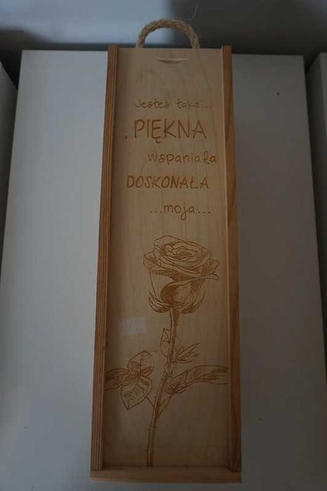 NOWE 2 szt. skrzynka na wino z grawerem na prezent