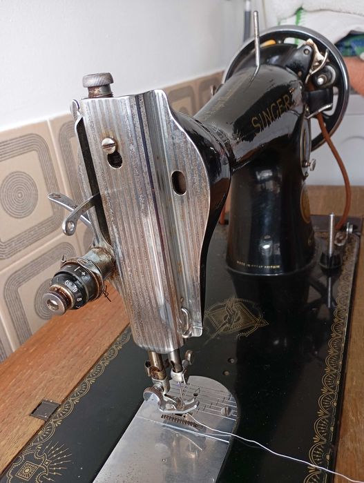 Máquina costura Singer