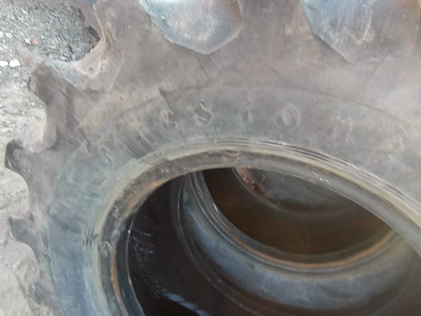 Opony przemysłowe 12.0/12.5-18 Firestone koparko ładowarka JCB Case MF
