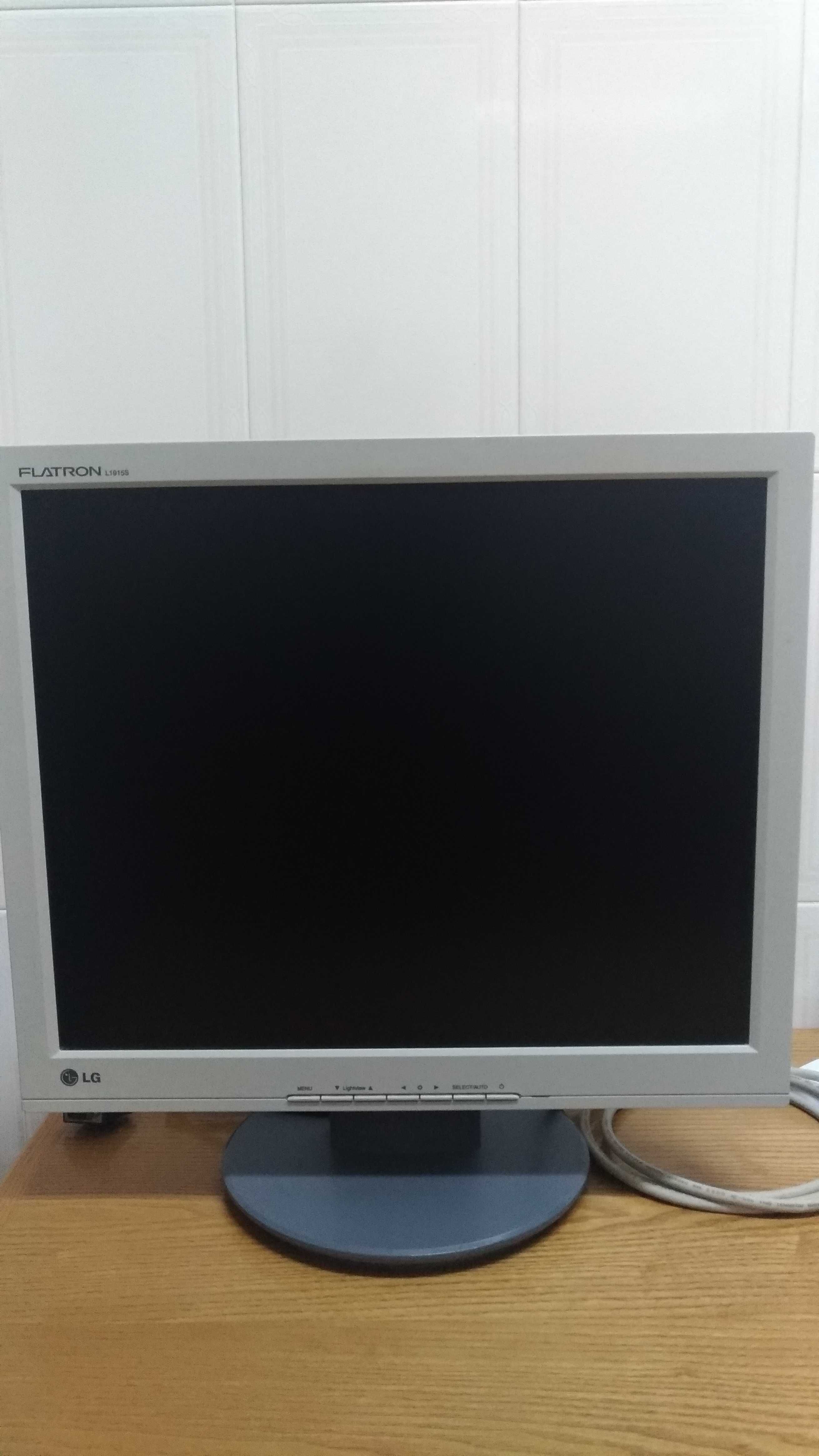 Monitor LG FLATRON 19"