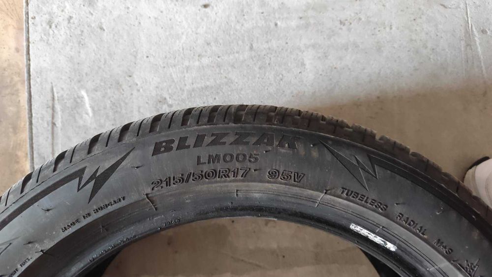 Шини Bridgestone Blizzak LM005 215/50/R17 4ШТ