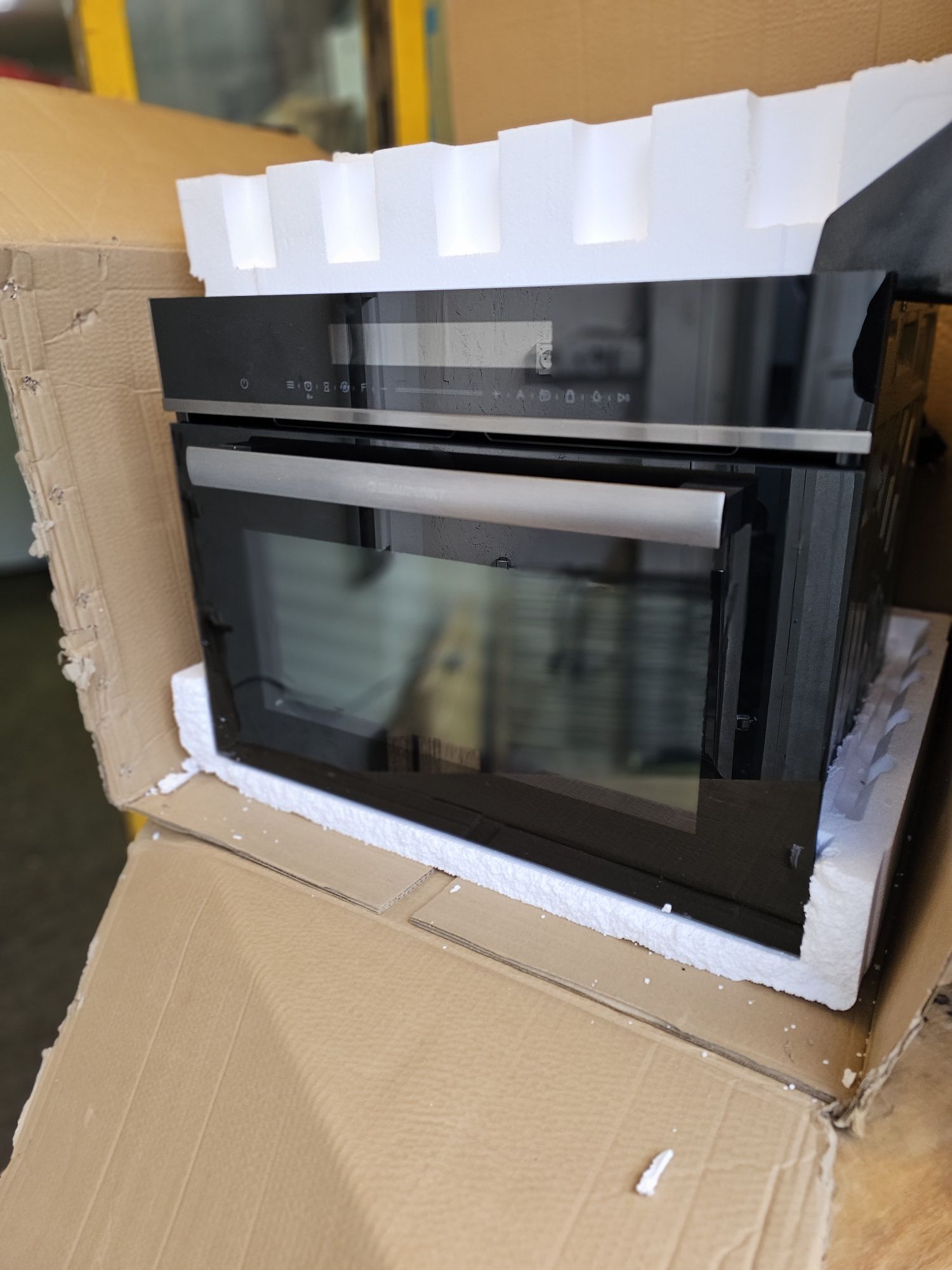 Kompaktowy Piekarnik 45cm z funkcją mikrofali Blaupunkt