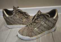 Sneakersy buty guess damskie na koturnie 36