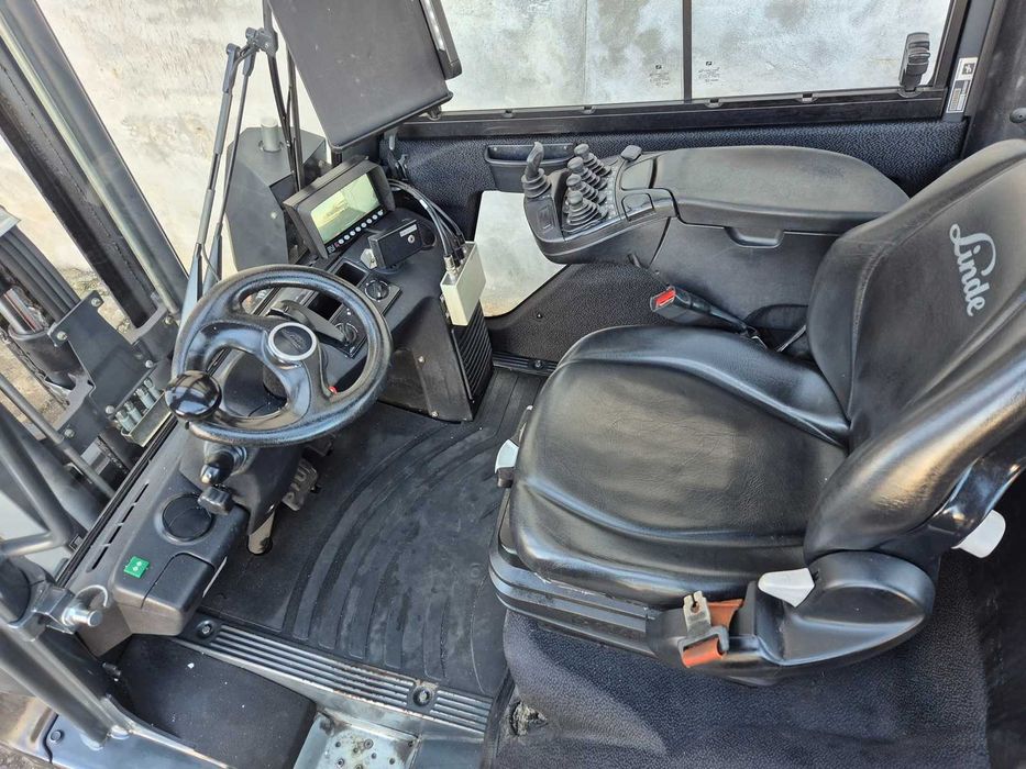 Wózek widłowy Linde H30 • wolny skok • KABINA • 4 sekcje • LEASING