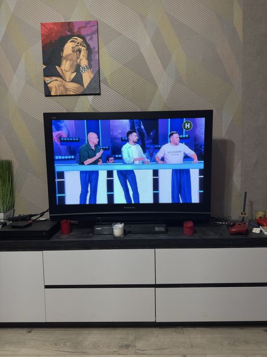 Телевизор Panasonic TH-R42PV8 42 дюйма 108см