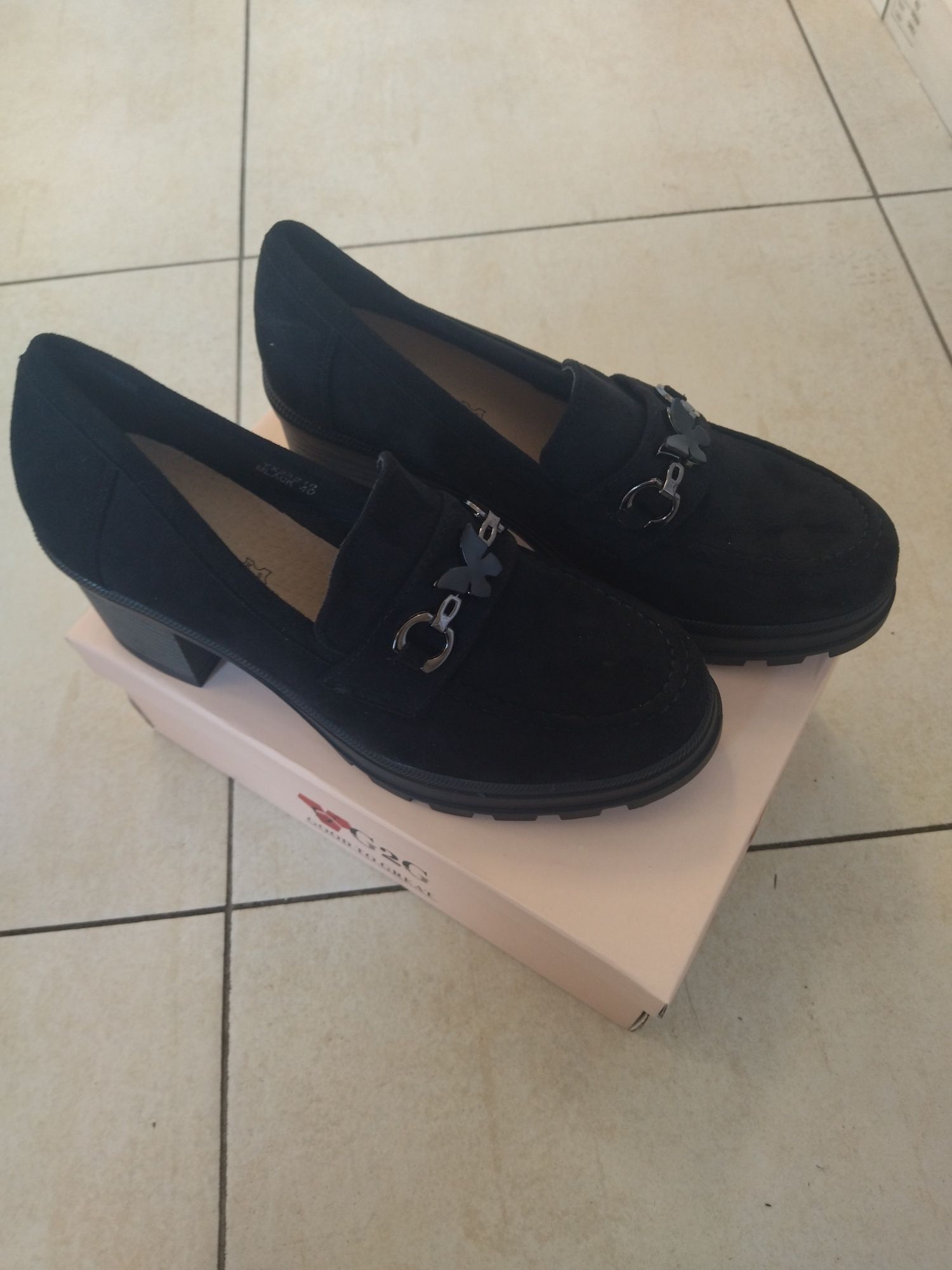 Buty damskie  G2G nowe r. 40 wkl. 26 cm
