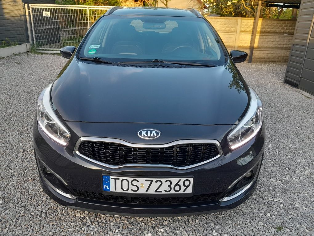 Kia ceed 1.6 diesel 136km na łańcuchu.