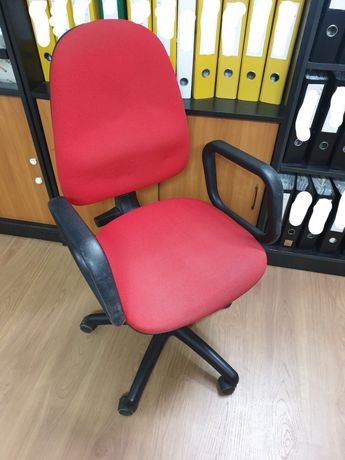 Fotel , krzesło biurowe - czerwone