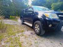 Toyota hilux 35.000 cena netto
