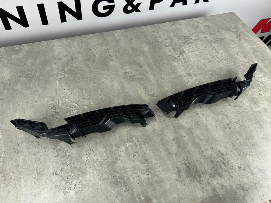 Кронштейн фари головного світла - VOLVO ( XC60 ) 31468712 / 31698239