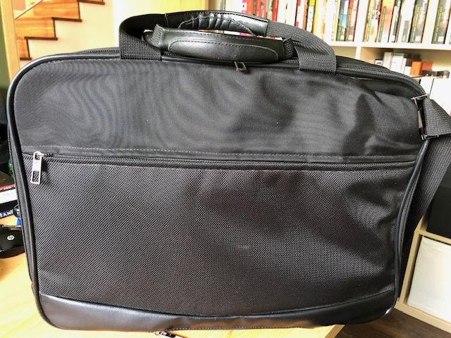 Pasta Samsonite como nova