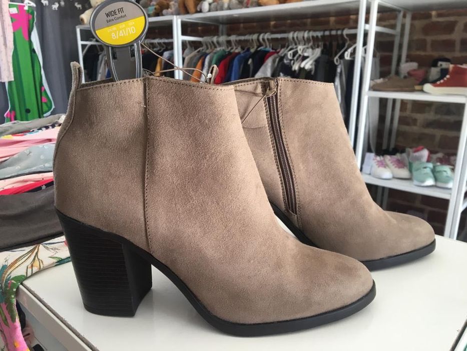 Весняні черевики жіночі. Взуття жіноче Primark