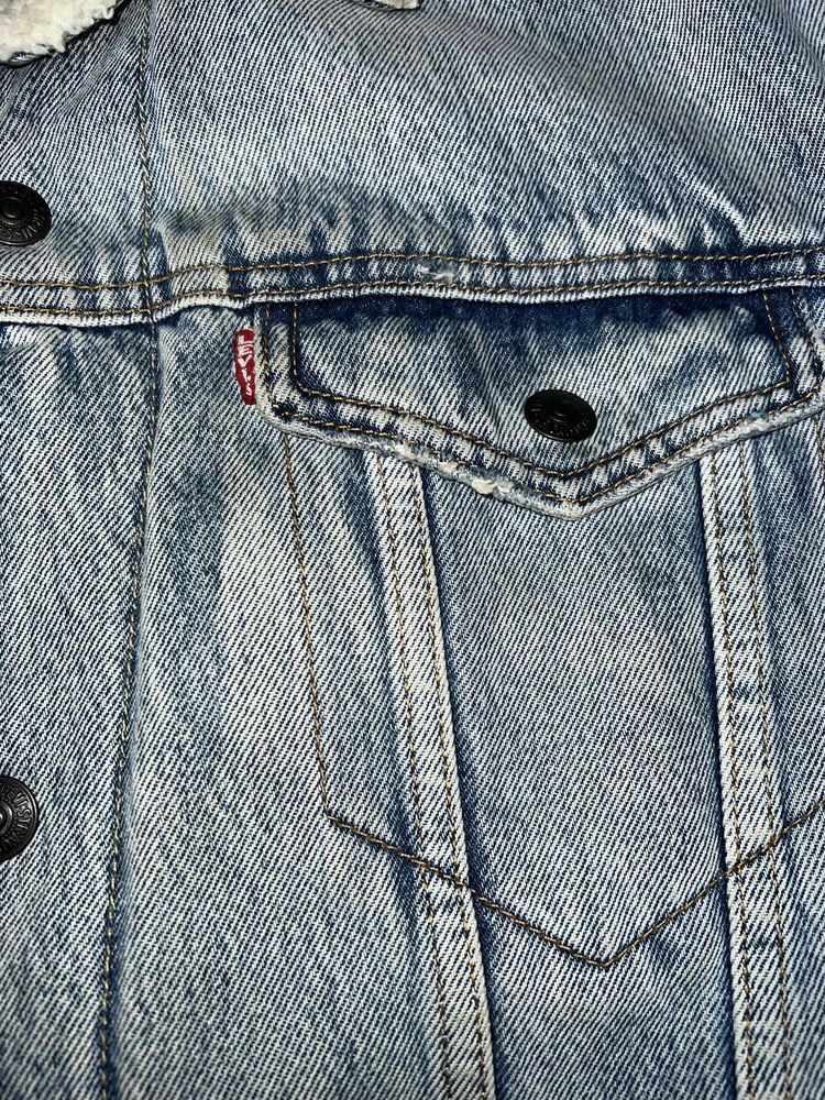 Джинсова куртка LEVIS L