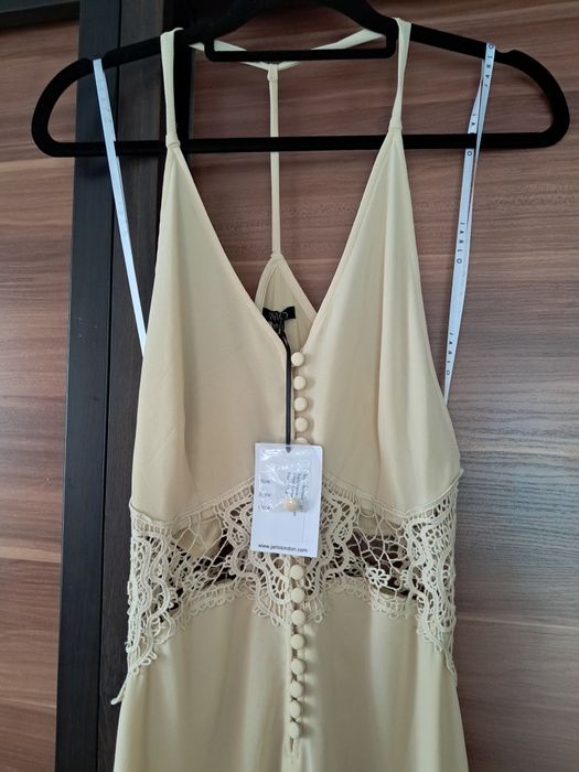 Zmysłowa sukienka Jarlo Kremowa Nowa