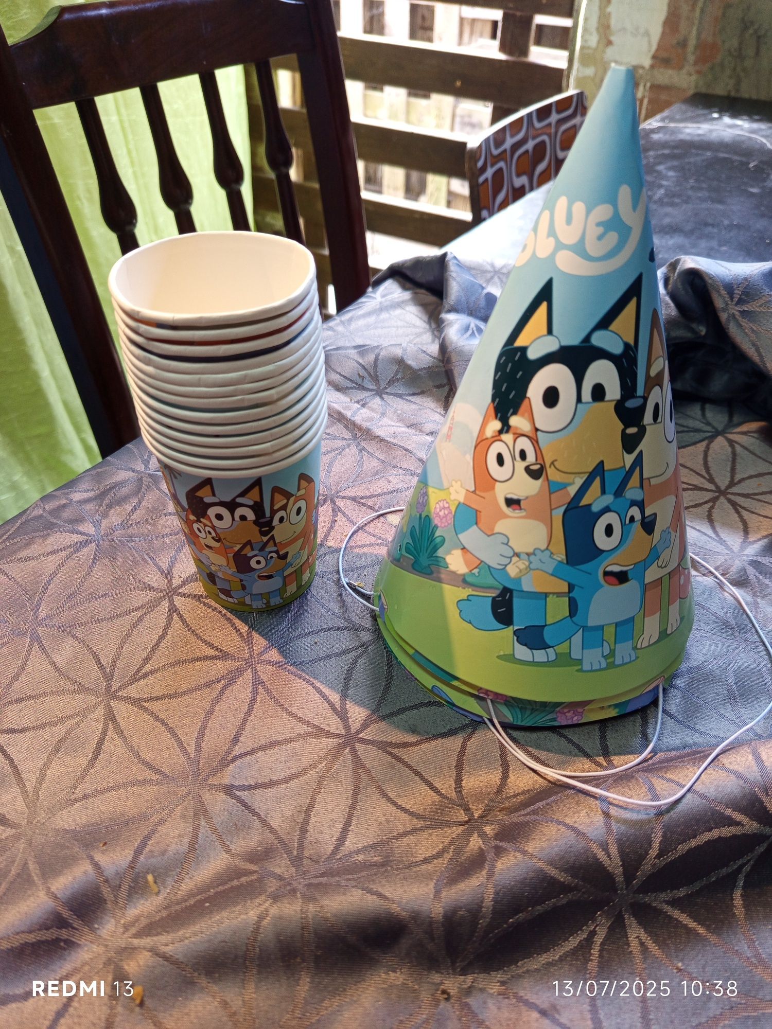 Tela bluey+toalha bluey aniversário