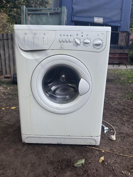 Продам стиральную машинку