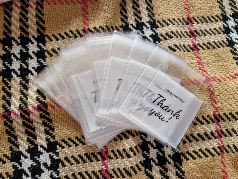 Acessórios presentes = Sacos + autocolantes x50pcs