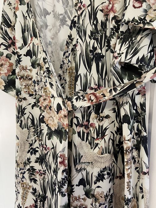 Vestido traçado/quimono da Violeta by Mango