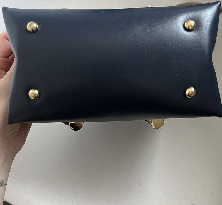 Темно-синя сумка Zara