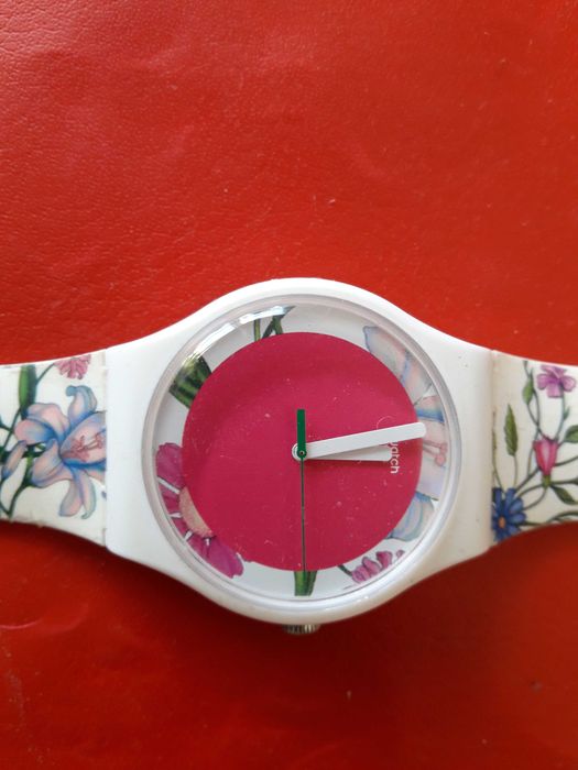 Часы SWATCH модель 2015 г