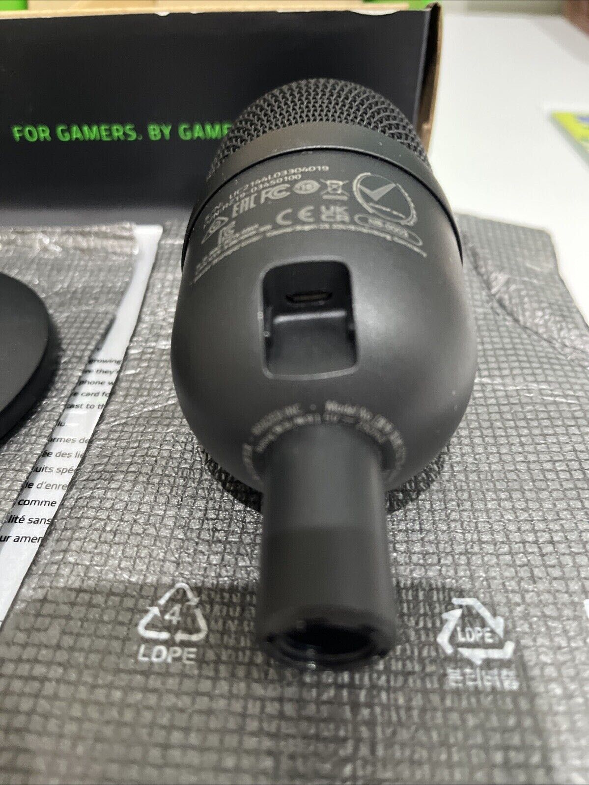 Microfone Razer Seiren V3 Mini