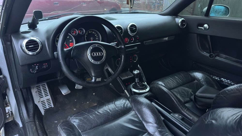 продам ауді тт 1.8 турбо бензин