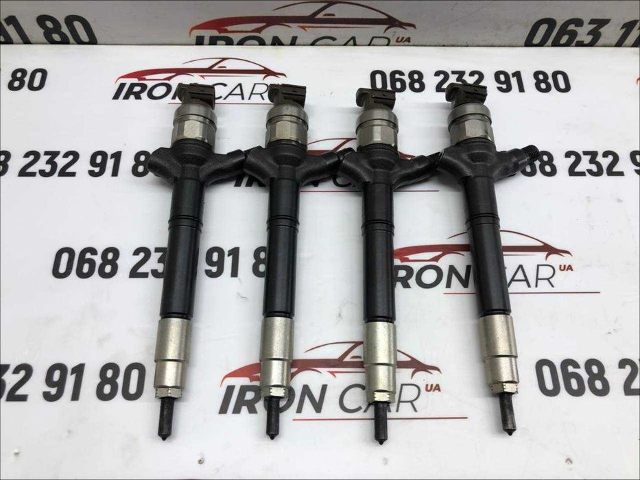 Форсунка Тойота Рав4 Toyota Rav4 Denso 23670-0R180