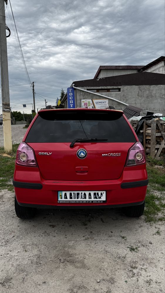 Geely MK Cross 2013