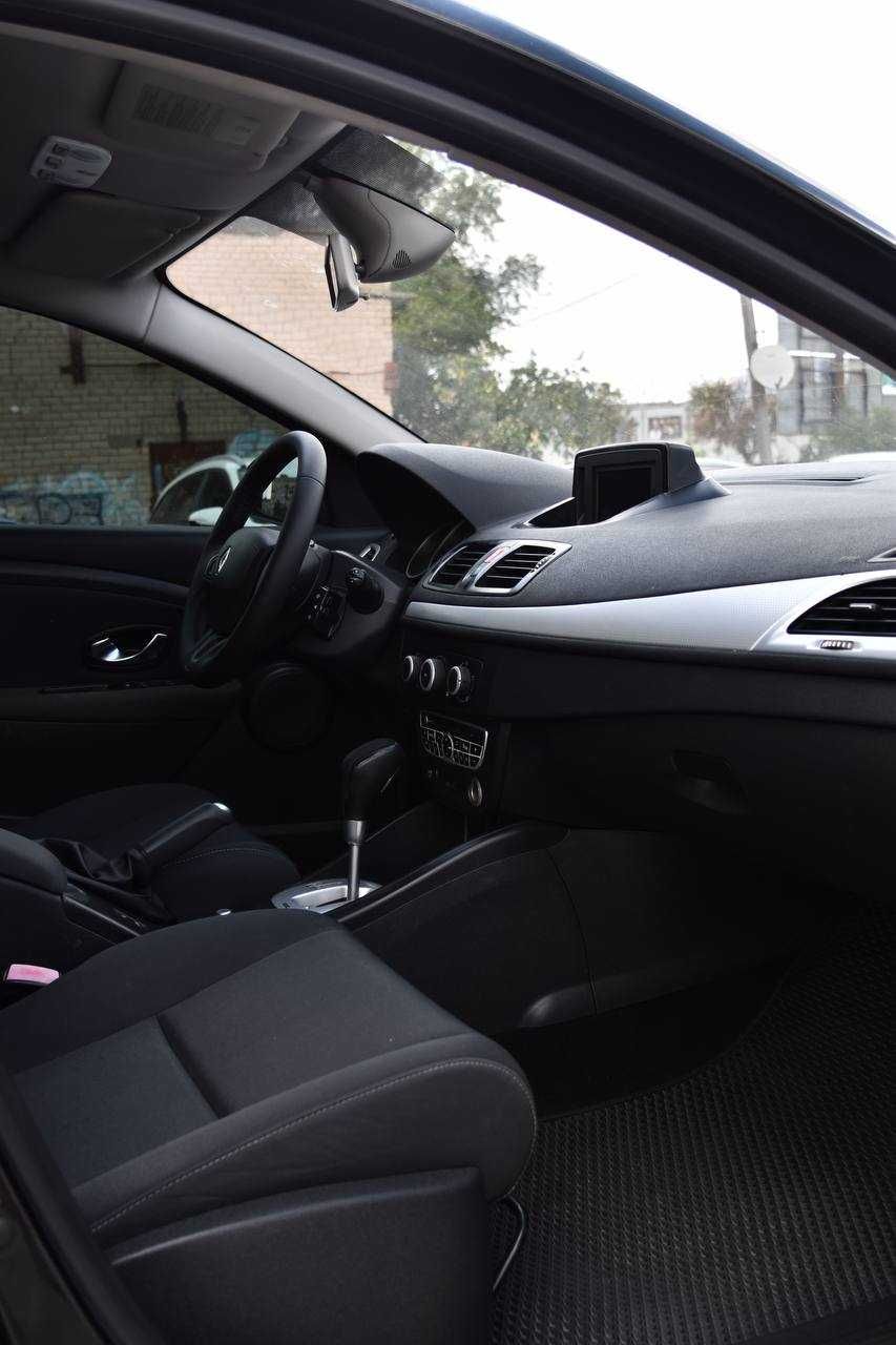 Renault Megane 1.5 дизель автомат, 2011р. (Перший внесок від 20%)
