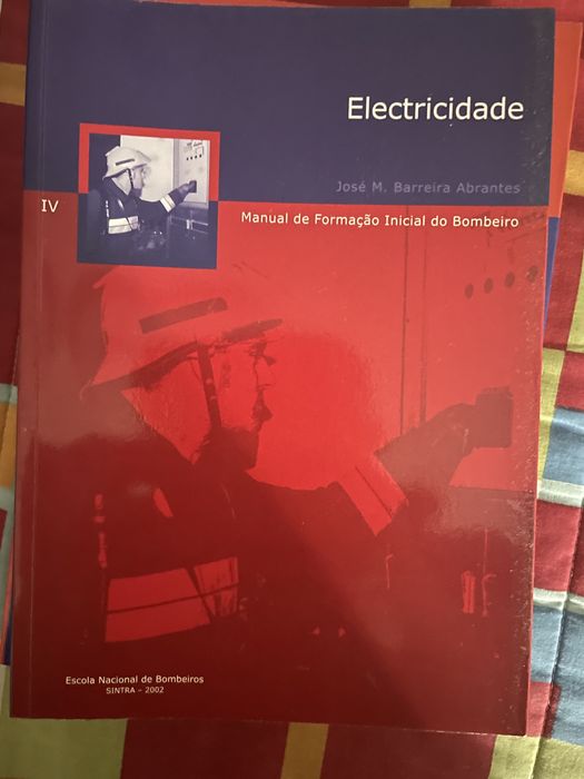 Bombeiros. Livros ENB