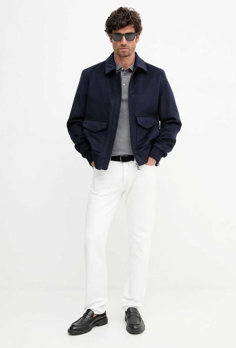 Куртка з колекції ВBOSS. Неутеплена модель виконана з вовняного матері