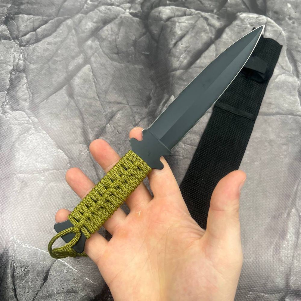 Метальний ніж / тактичний ніж / тактический нож