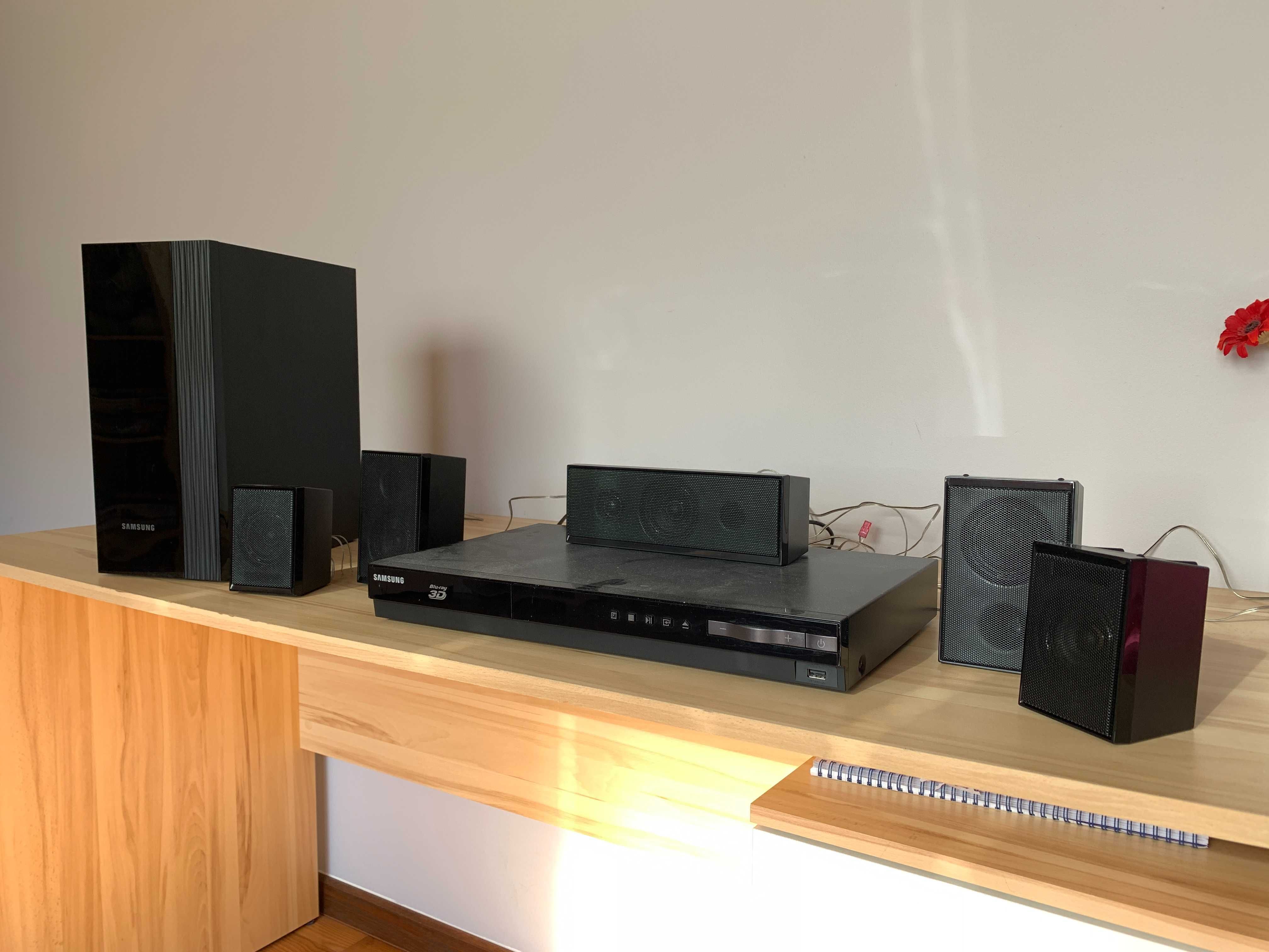 Kino domowe Samsung HT-E4500: Bluray 3D + zestaw 5+1 głośników