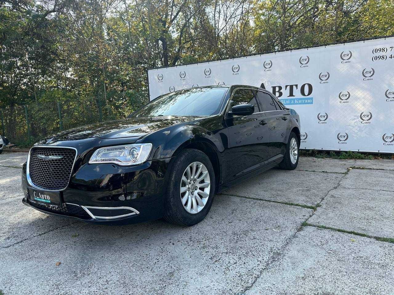 CHRYSLER 300C купити за 350 дол/міс