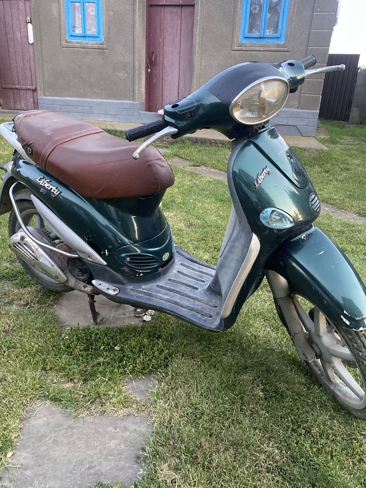 Мопед piaggio liberti 150