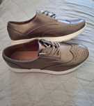 Sapatos em couro, da Damart