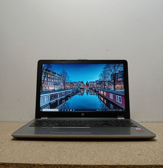 Ноутбук для роботы