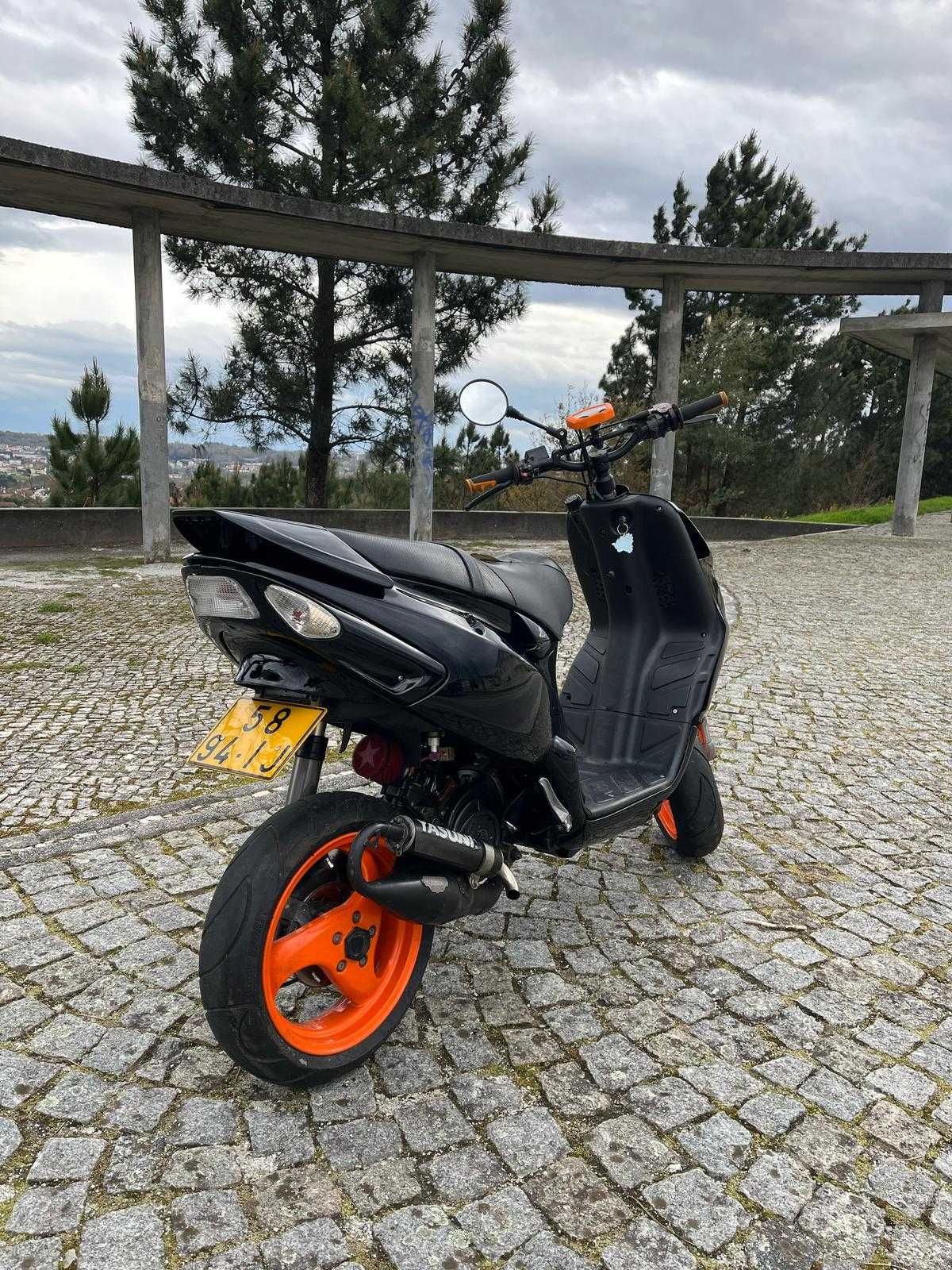 Piaggio NRG MC2 LC (70CC)