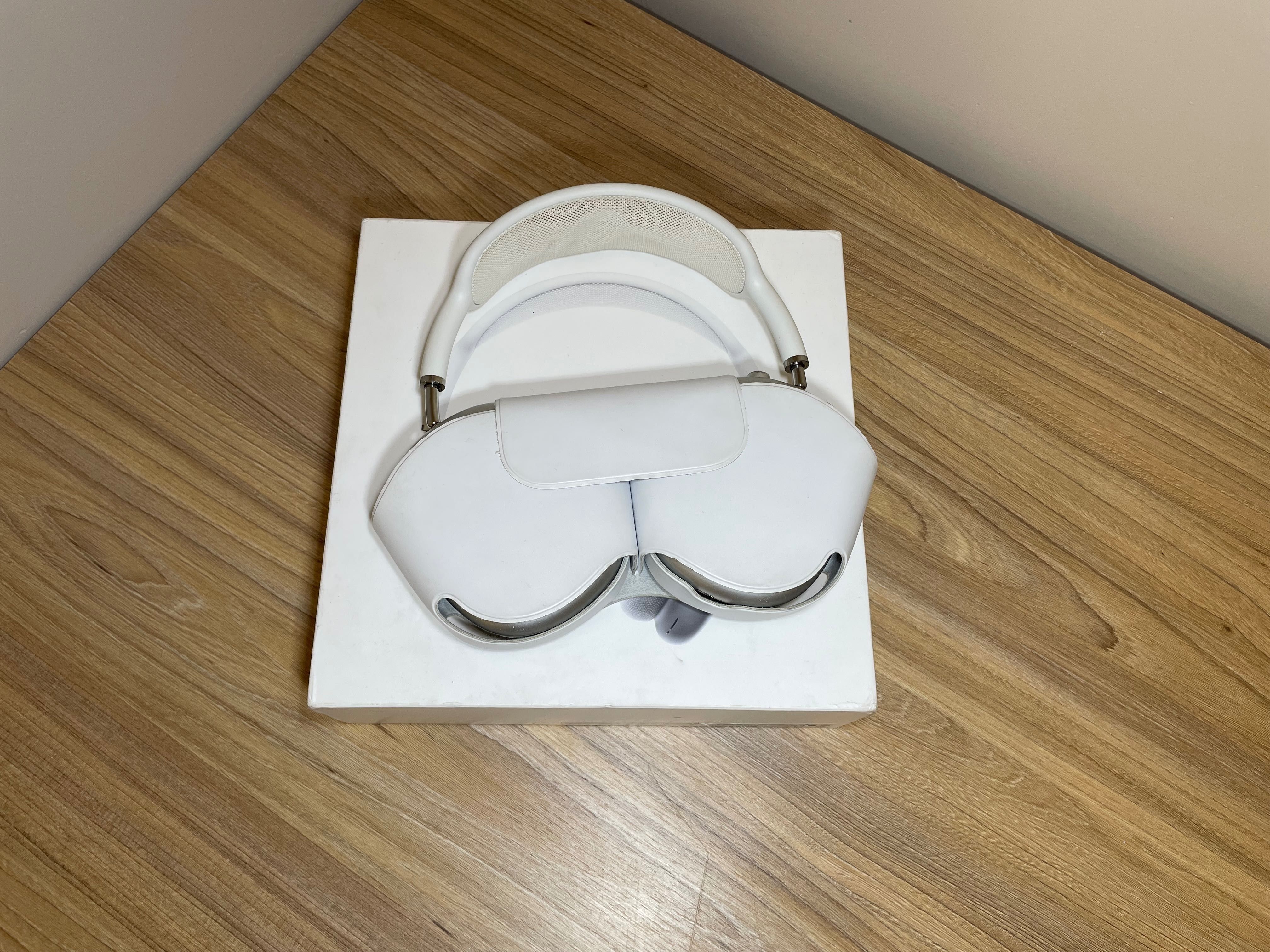 Apple AirPods Max (AirPods Pro)