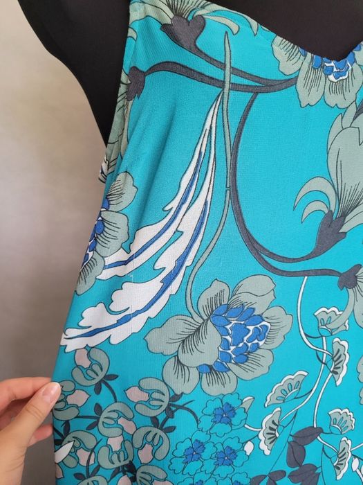 Niebieska długa sukienka na ramiączkach M 38