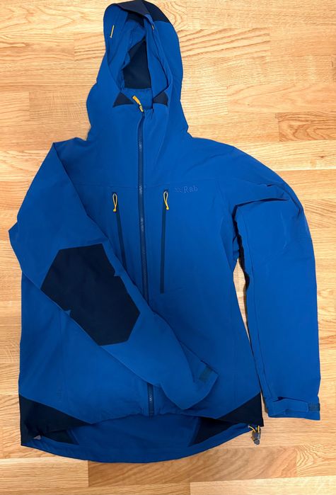 Kurtka Rab Torque Jacket QFU-11, rozmiar L – softshell techniczny