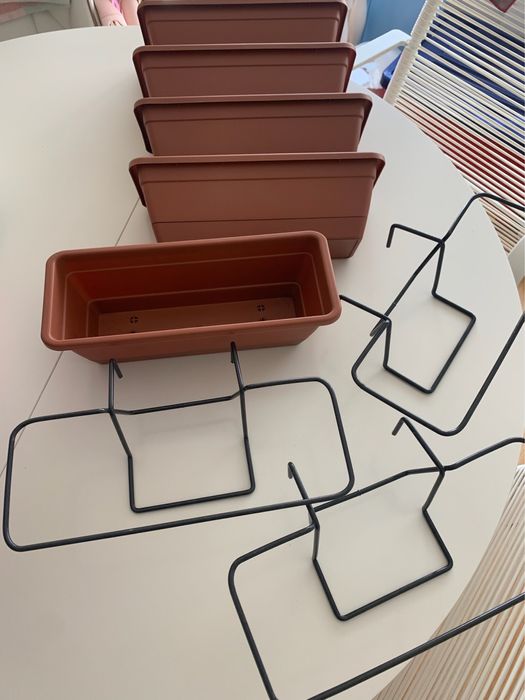 Vasos pequenos leroy e suporte