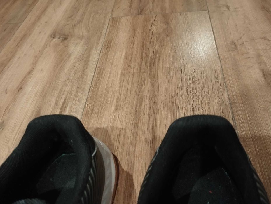 Puma buty halowe sportowe halówki niebrudząca podeszwa, 38,5